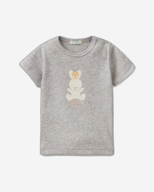 تي شيرت مصنوع من القطن العضوي بنسبة 100%