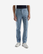 بنطال تشينو ضيق