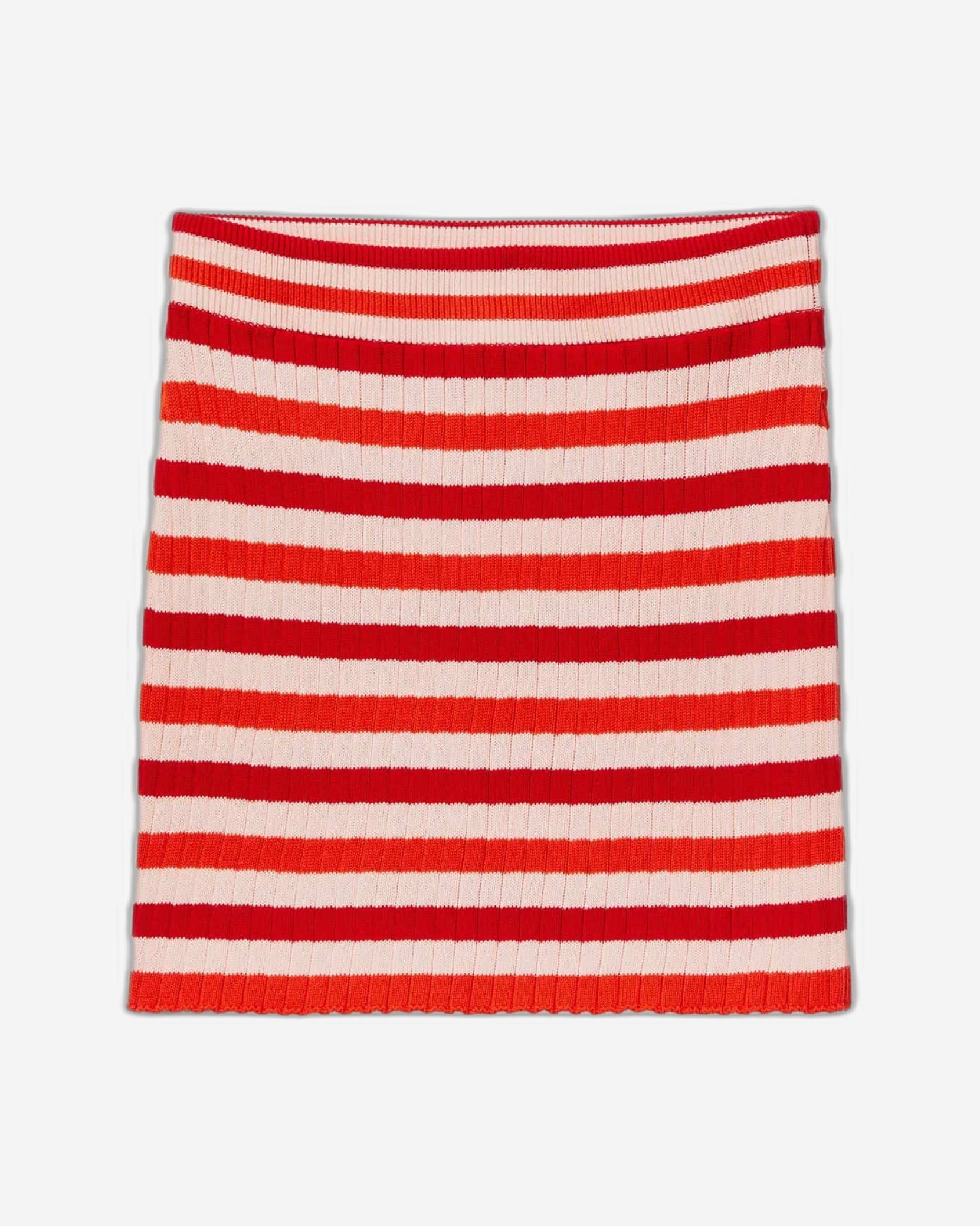 تنورة قصيرة مخططة