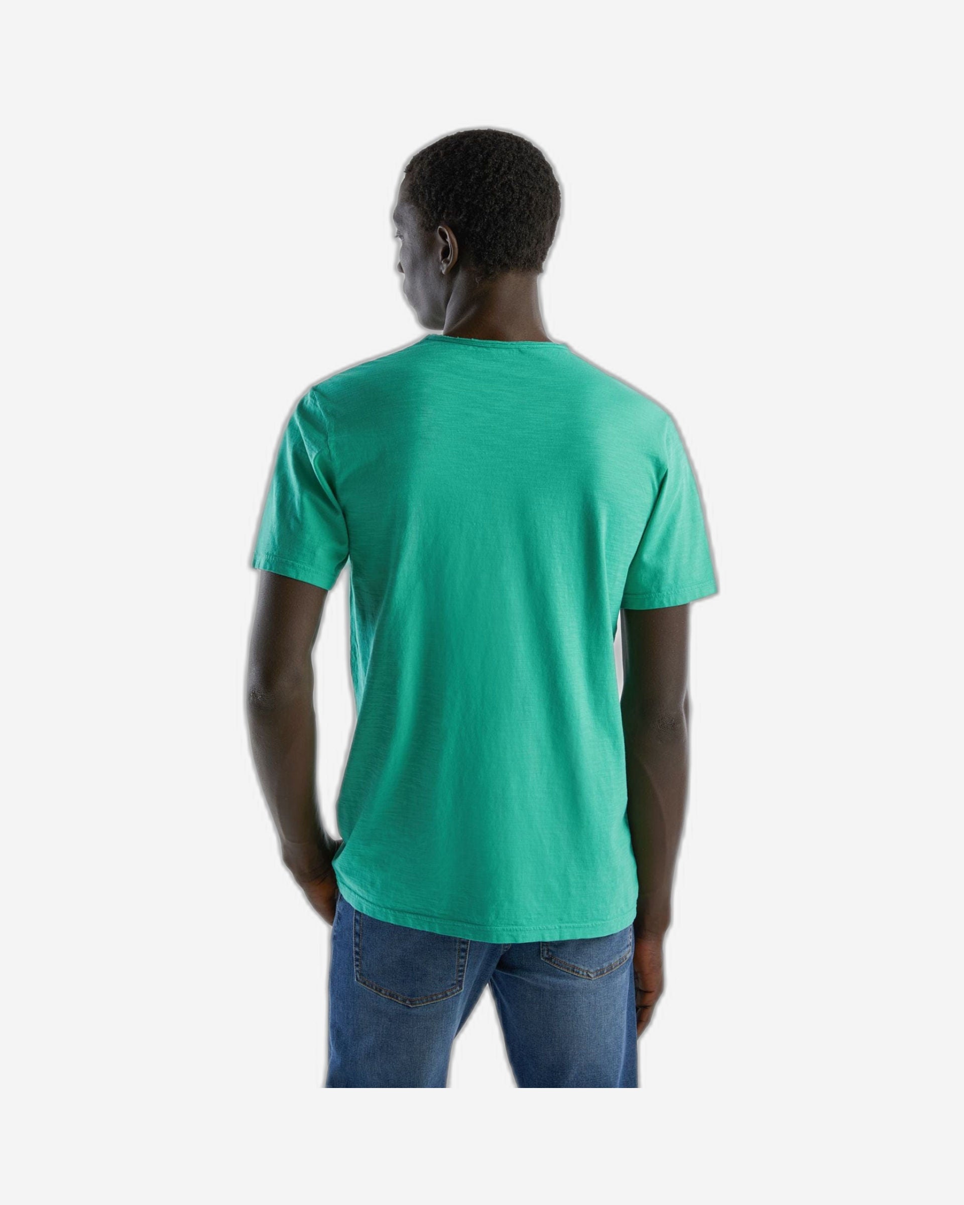 تي شيرت من القطن المرن