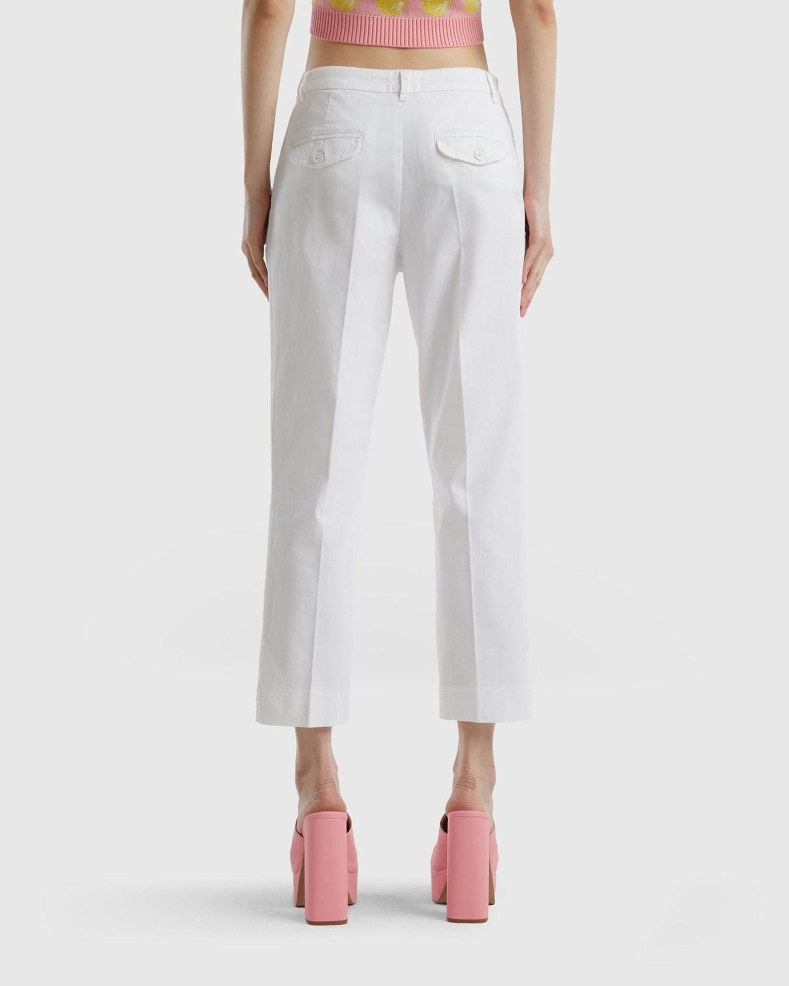 بنطال تشينو قصير من القطن المرن