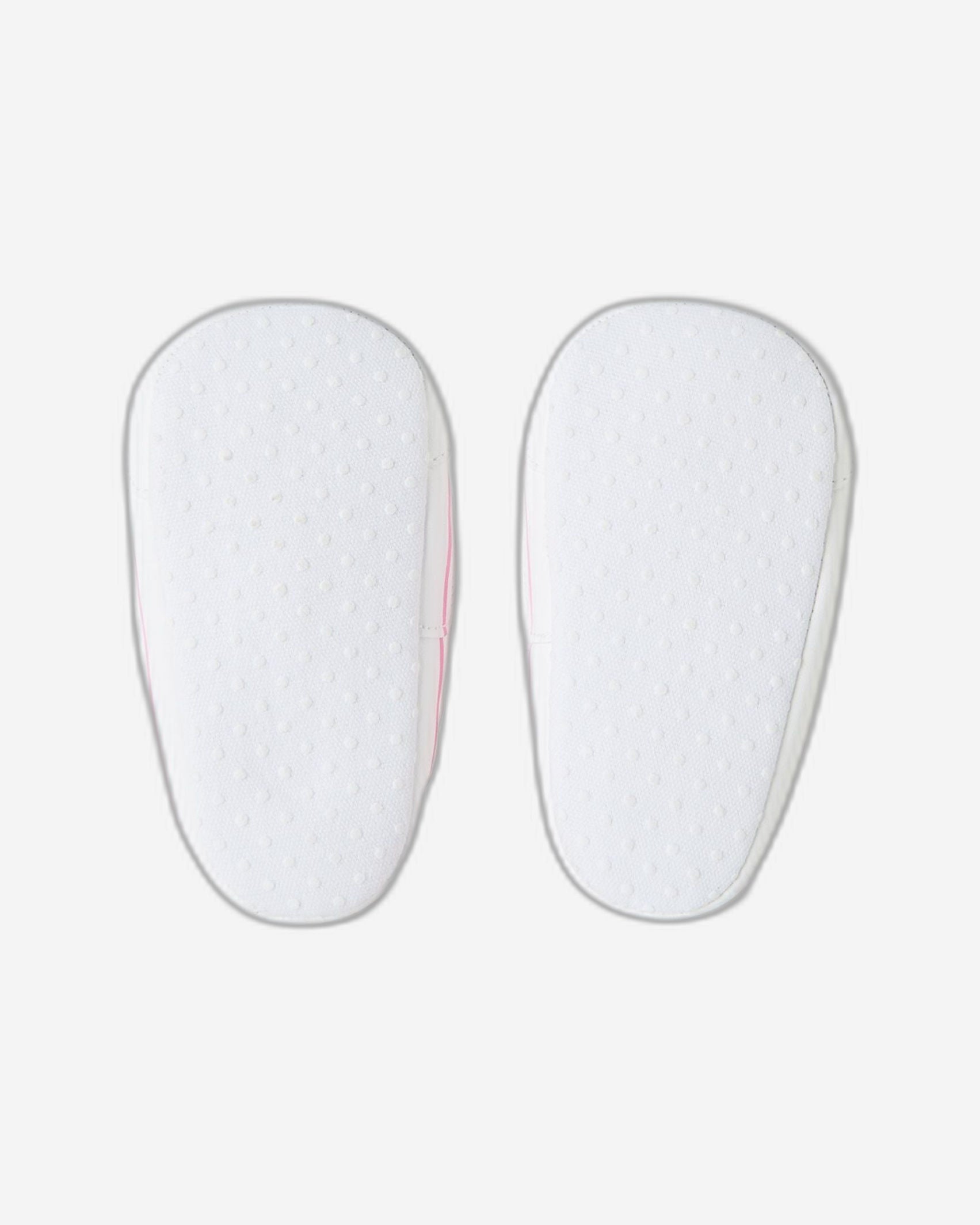 أحذية الخطوات الأولى المصنوعة من القماش