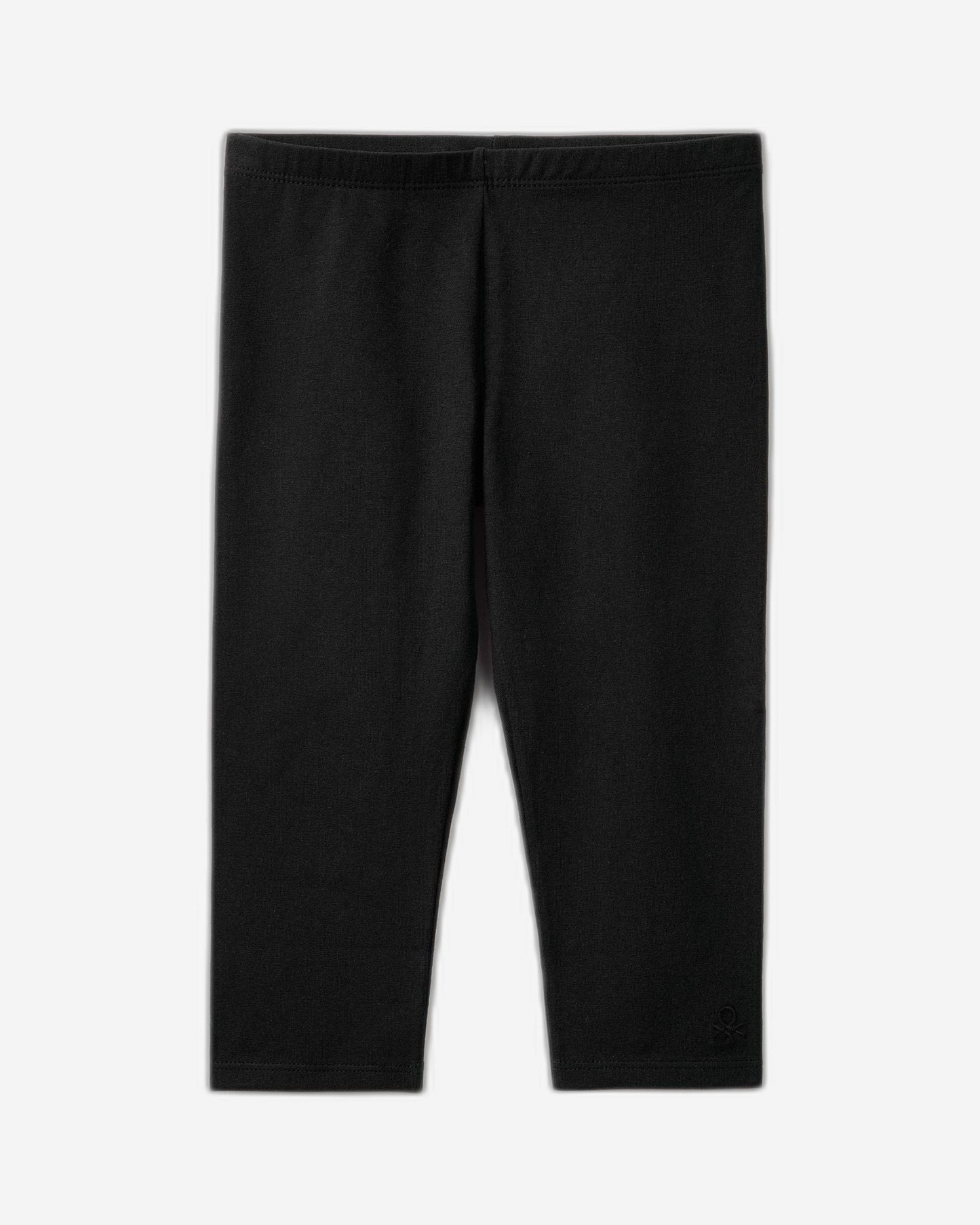 بنطال ضيق بطول الركبة