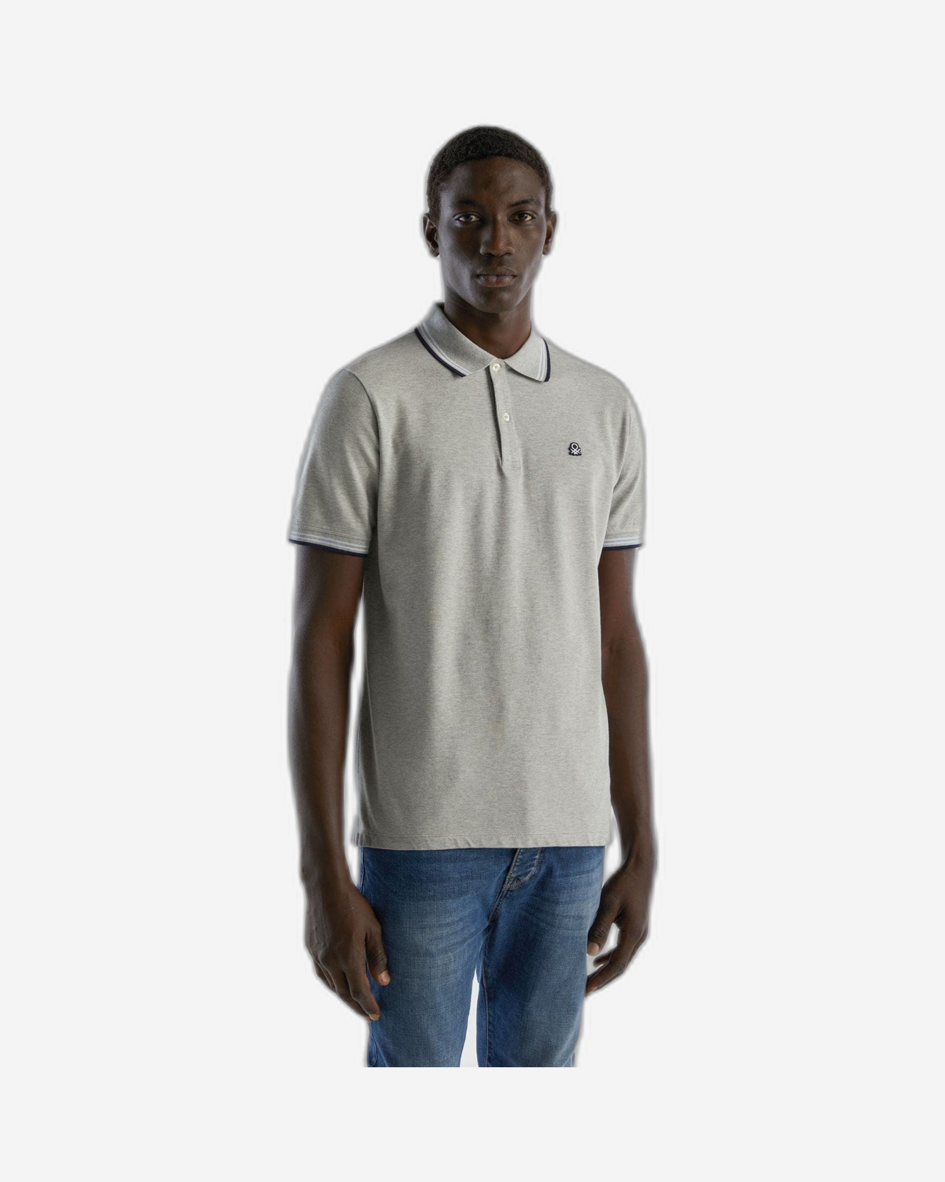 قميص بولو من القطن المطاطي بأكمام قصيرة