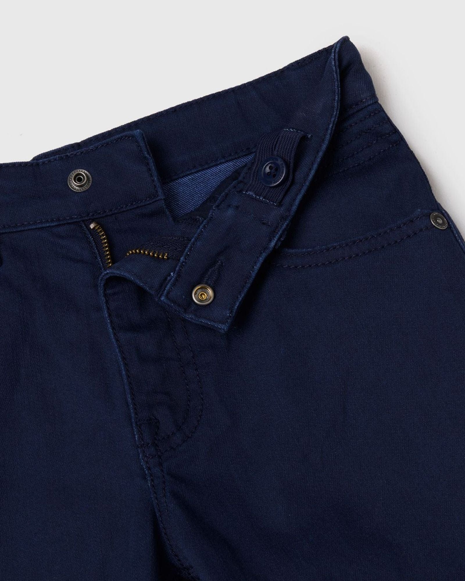 برمودا ضيقة