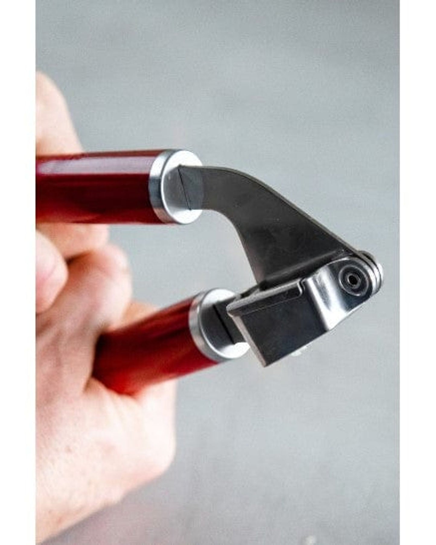 كيتشن ايد كورلاين عصارة الثوم احمر احمر