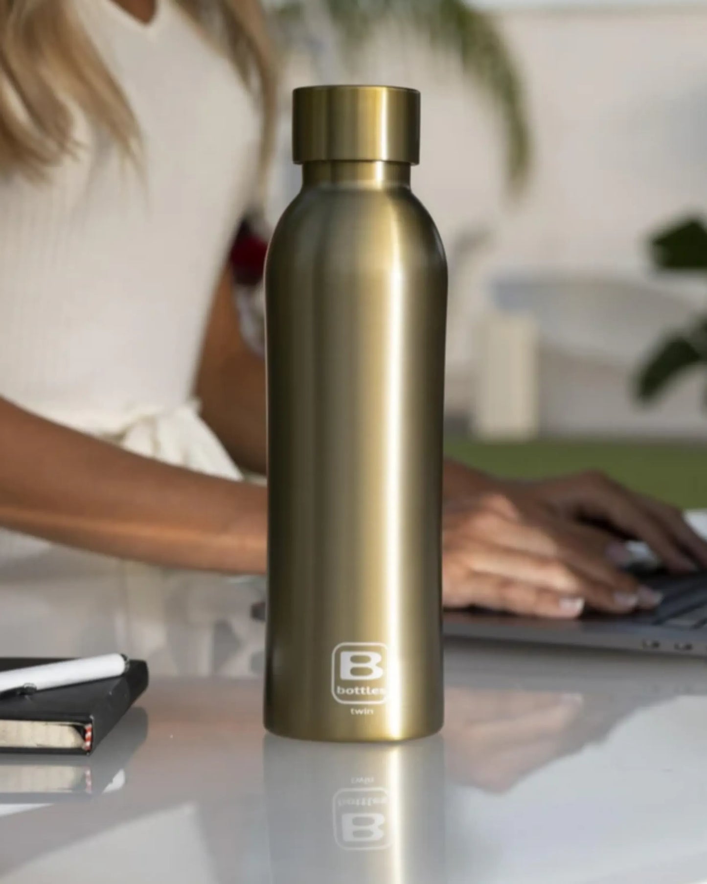 Bugatti Bottle Twin 500 Yellow Gold Brush