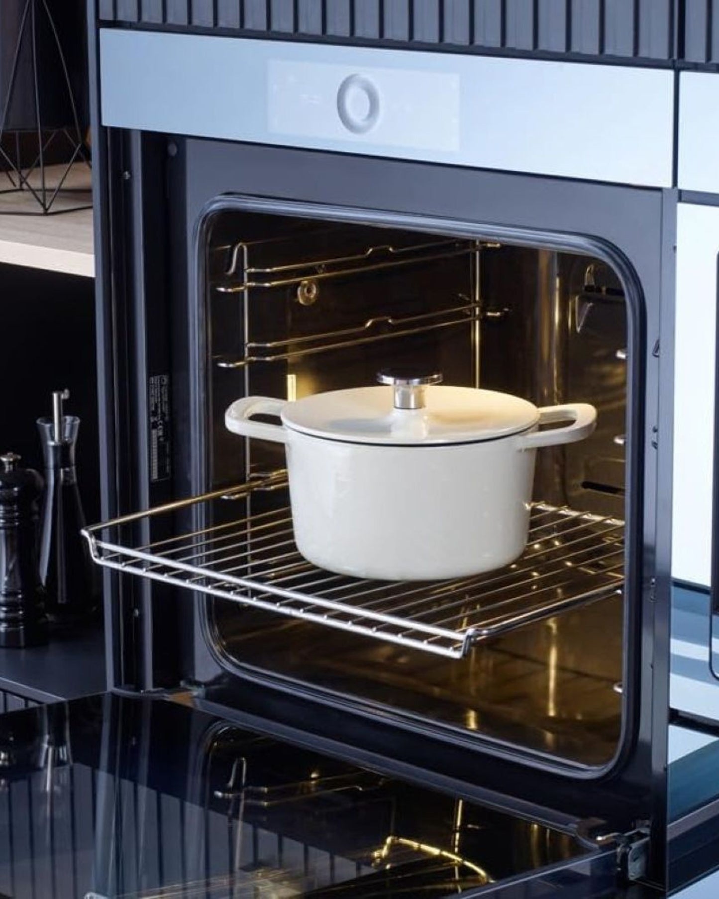 شواية فيسلر ماك من الحديد الزهر الأبيض، مقاس 24 سم، سعة 4.5 لتر - 064-500-24-000/0