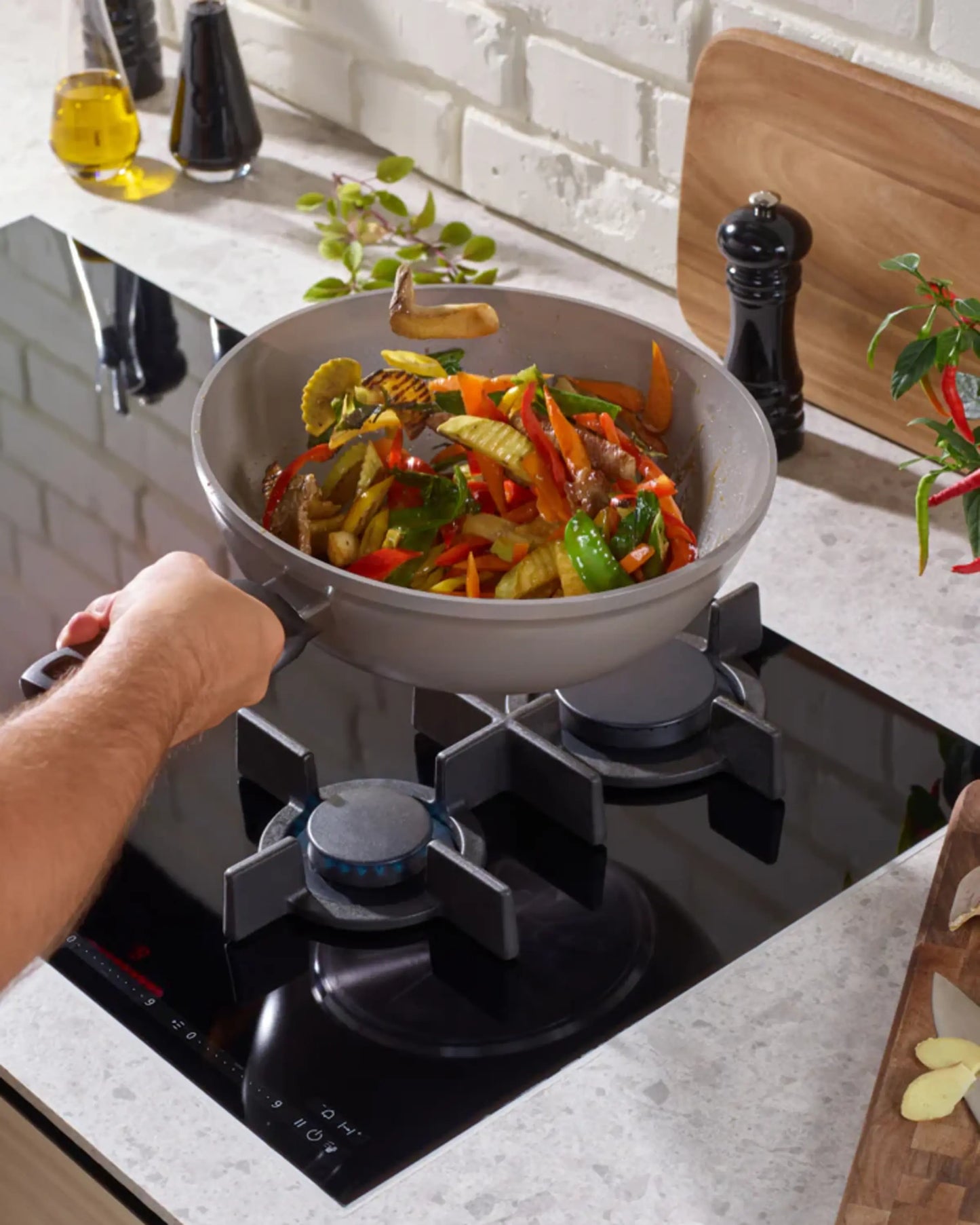 Fissler Ceratal Ceramic Wok 28 cm