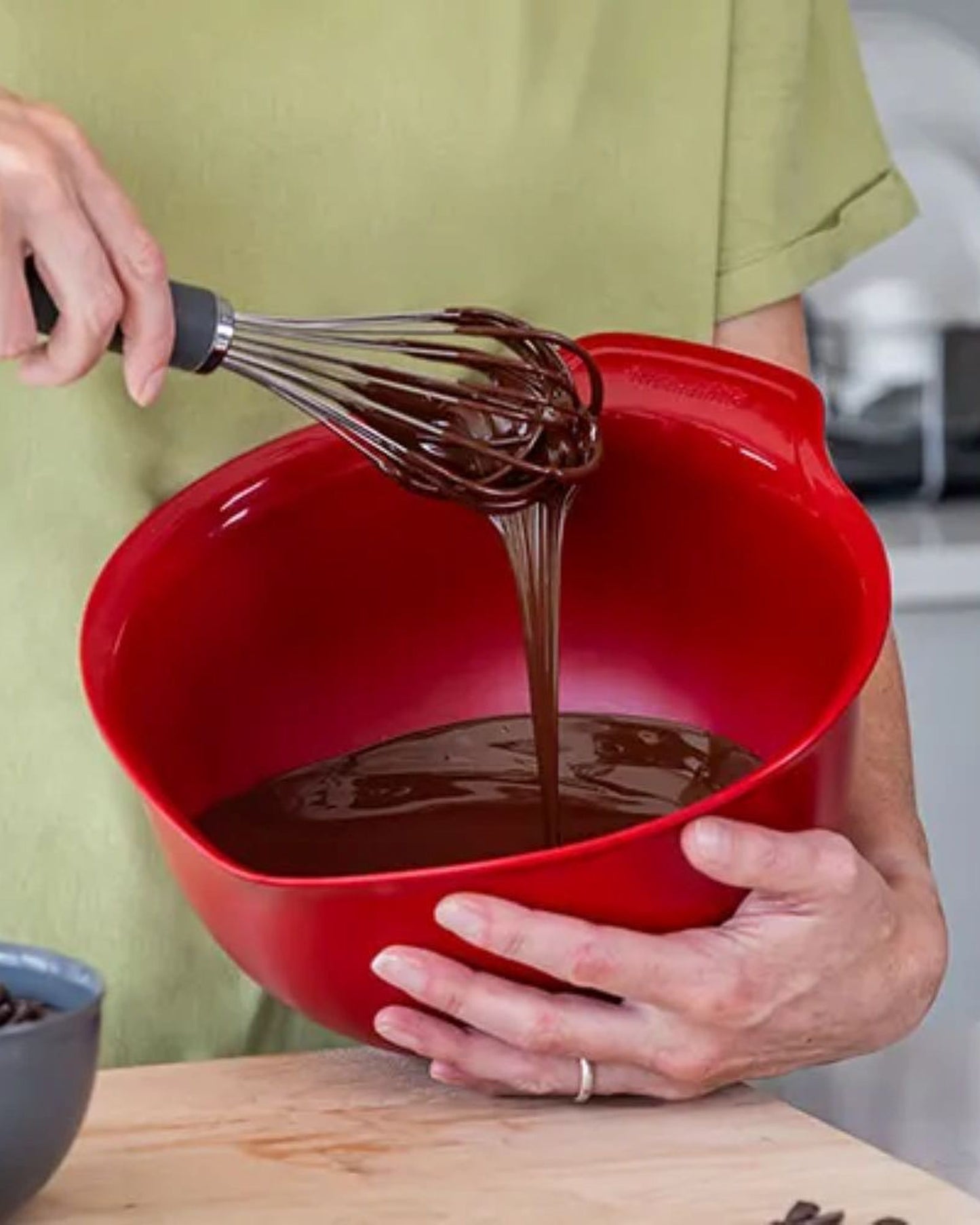 خفاقة كيتشن إيد كور يوتيليتي باللون الرمادي الفحمي