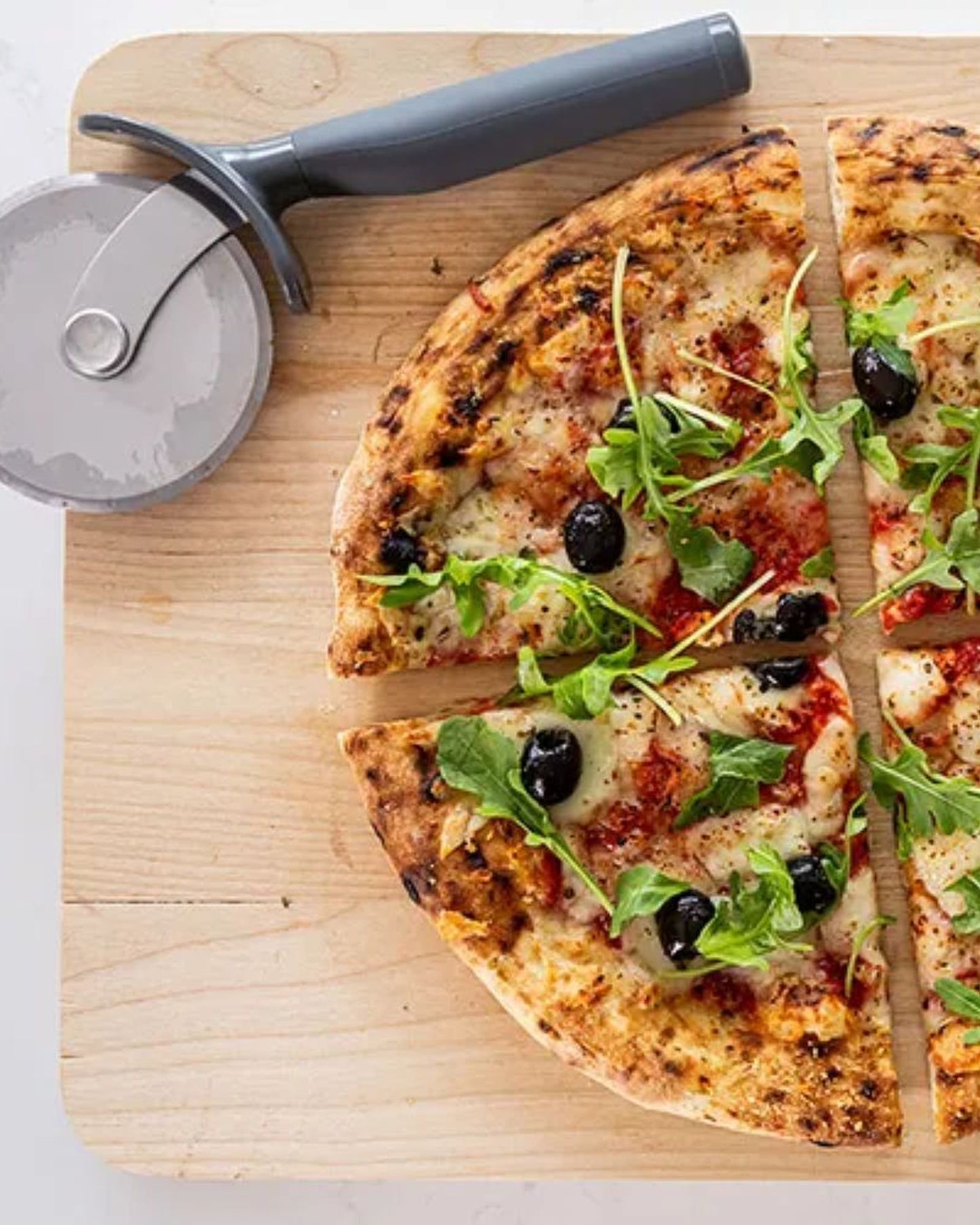 عجلة بيتزا كيتشن إيد كور باللون الرمادي الفحمي