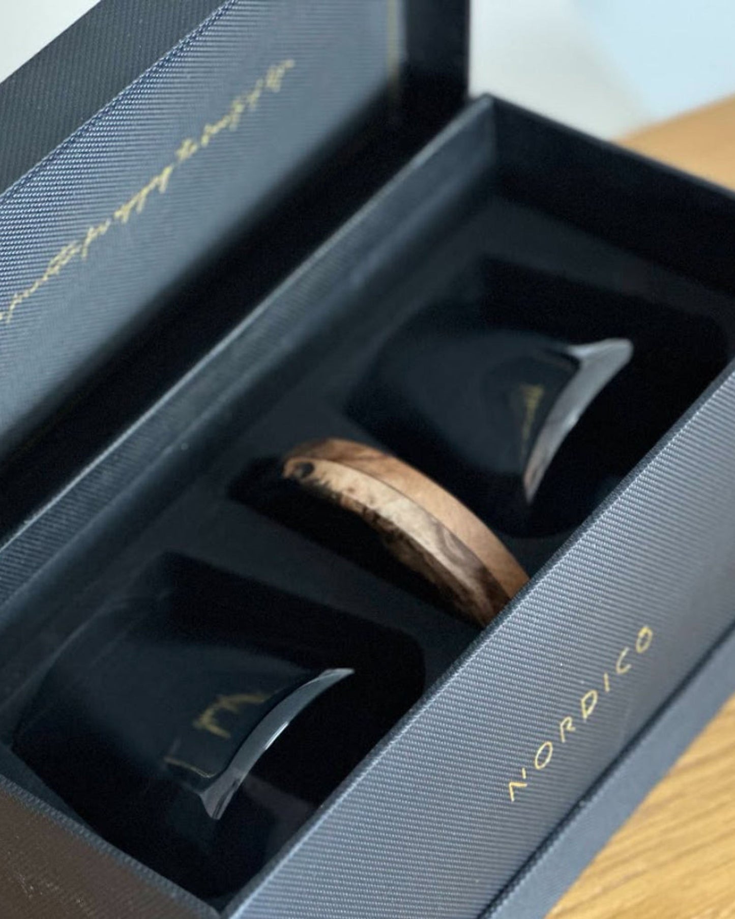 طقم هدايا من كؤوس النبيذ من نورديكو