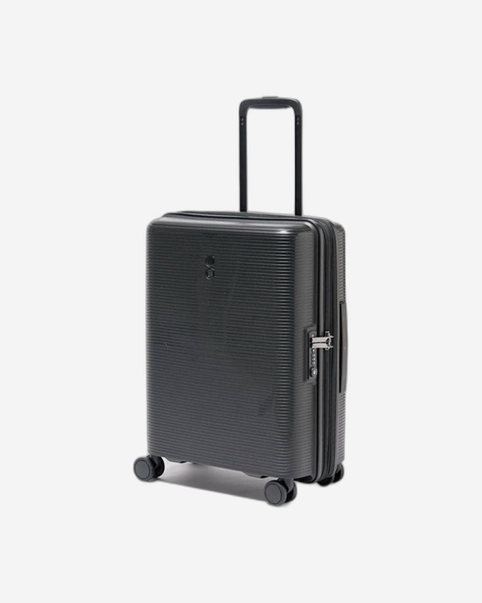 حقيبة إيكولاك فورزا الصلبة ذات العجلات المزدوجة القابلة للتوسيع، مجموعة من 3 قطع