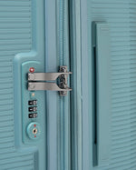 حقيبة إيكولاك فورزا الصلبة ذات العجلات المزدوجة القابلة للتوسيع، مجموعة من 3 قطع