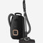 مكنسة كهربائية أسطوانية Miele Guard L1 للقطط والكلاب مزودة بفلتر AirClean النشط لتقليل الروائح، ورأسي أرضيتين TurboTeQ وAllTeQ، وشاشة LED، باللون الأسود البركاني