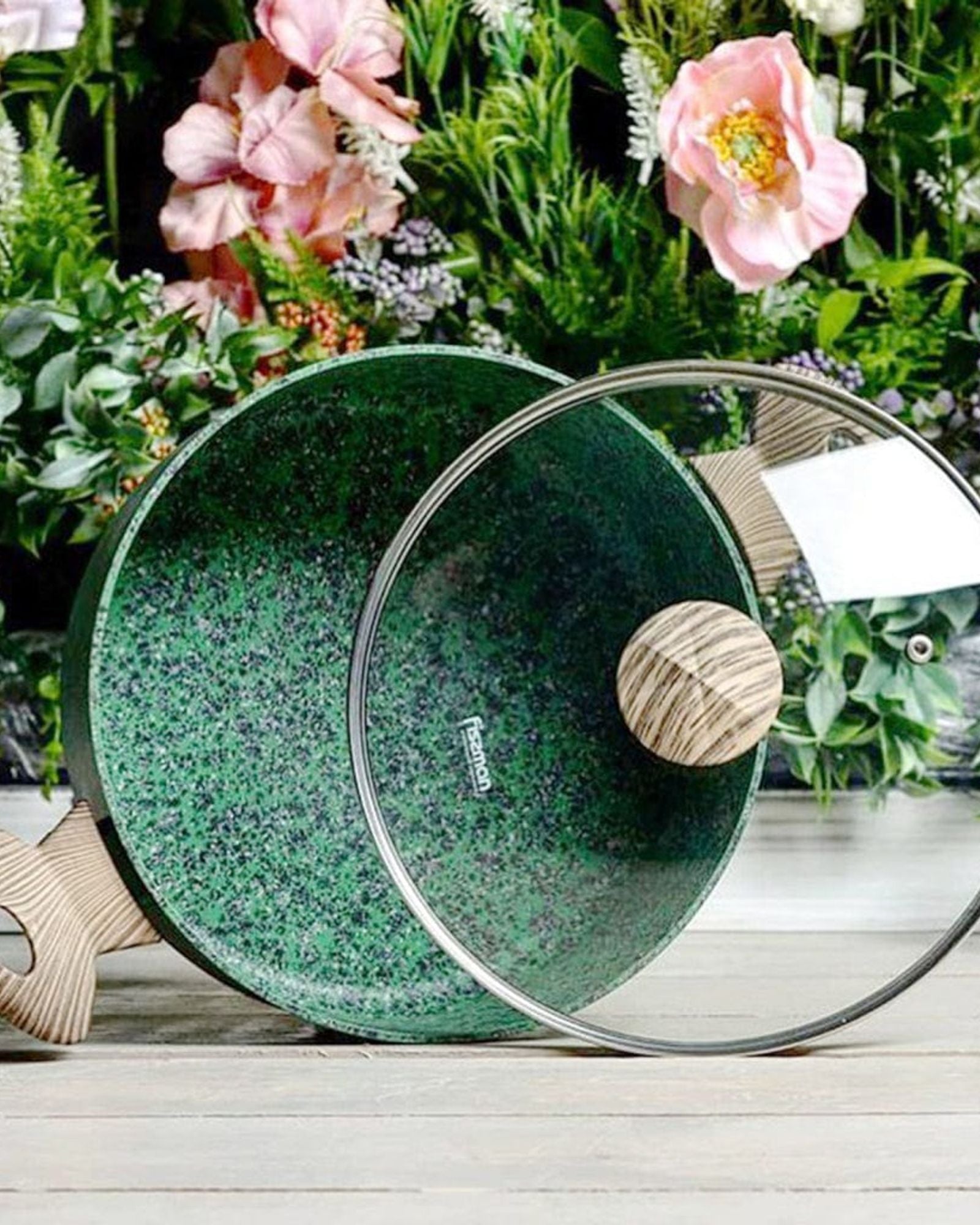 مقلاة ووك فيسمان مع غطاء من سلسلة ملاكيت من الألومنيوم باللون الأخضر 30×9 سم