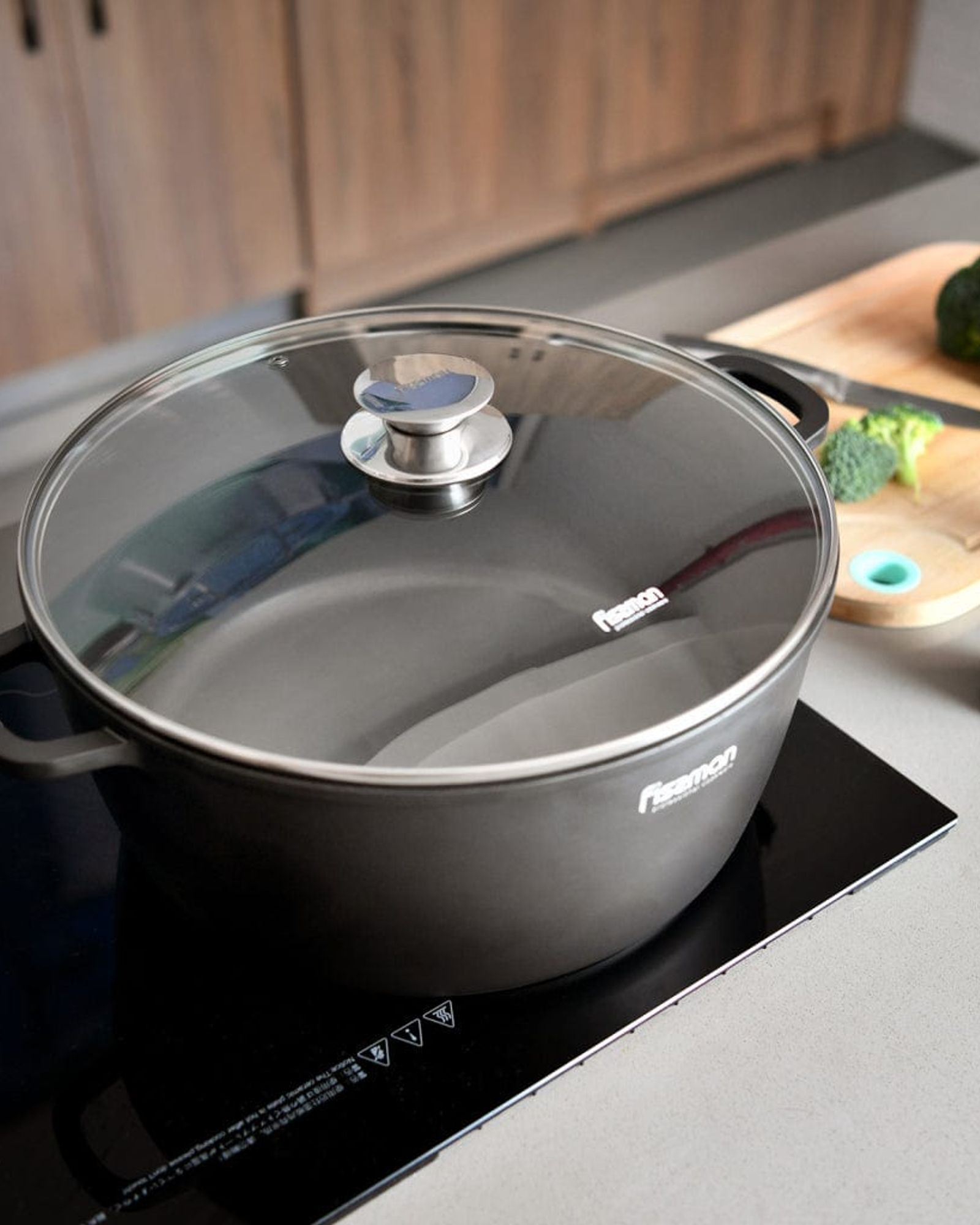 قدر فيسمان للطهي من الألومنيوم مع طلاء غير لاصق GRETA 28x12.5 سم/6.5 لتر مع غطاء زجاجي