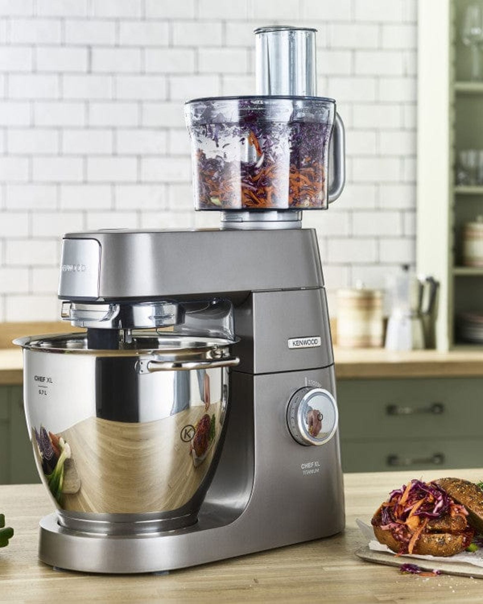 ماكينة مطبخ كينوود تيتانيوم سعة 6.7 لتر