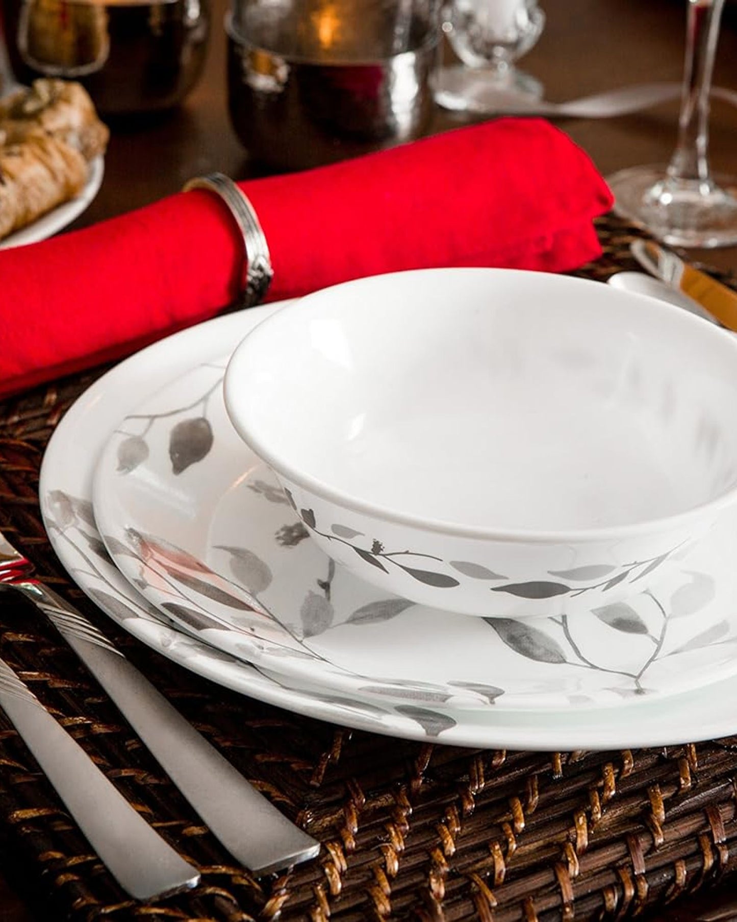 طقم عشاء كوريل مكون من 12 قطعة بنقشة أوراق ضبابية