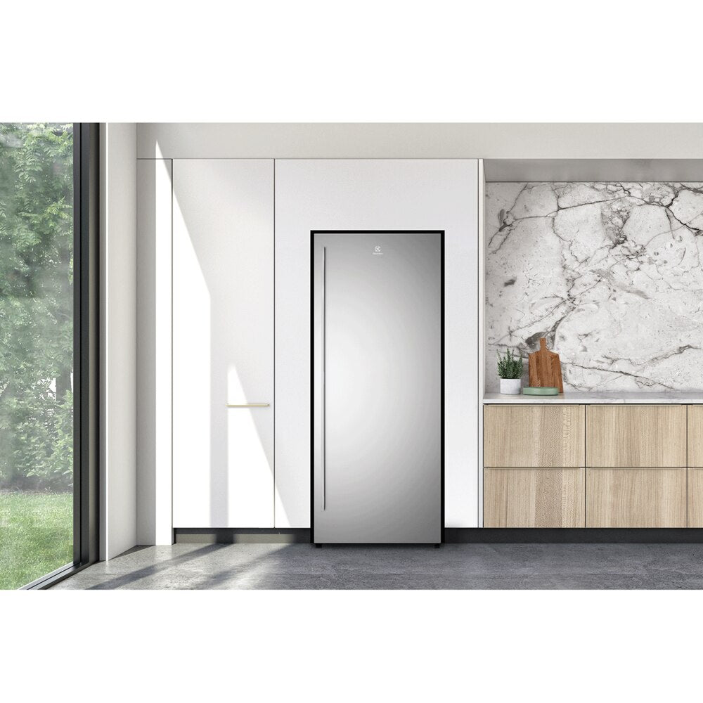 ثلاجة إلكترولوكس ذات باب واحد سعة 466 لتر