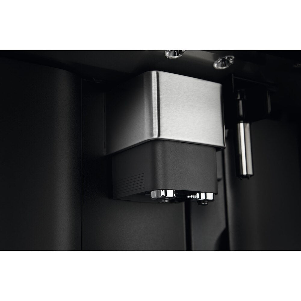 ماكينة قهوة مدمجة من إلكترولوكس سعة 2.5 لتر