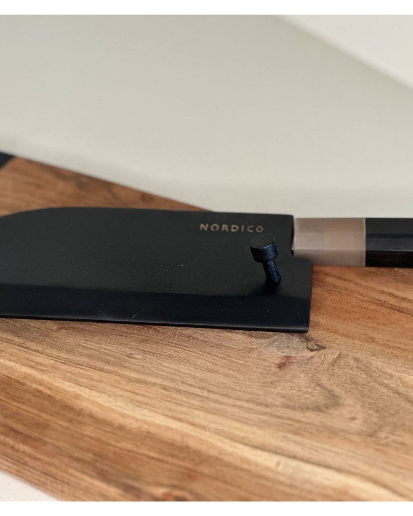 سكين تقطيع اللحم نورديكو VG-10