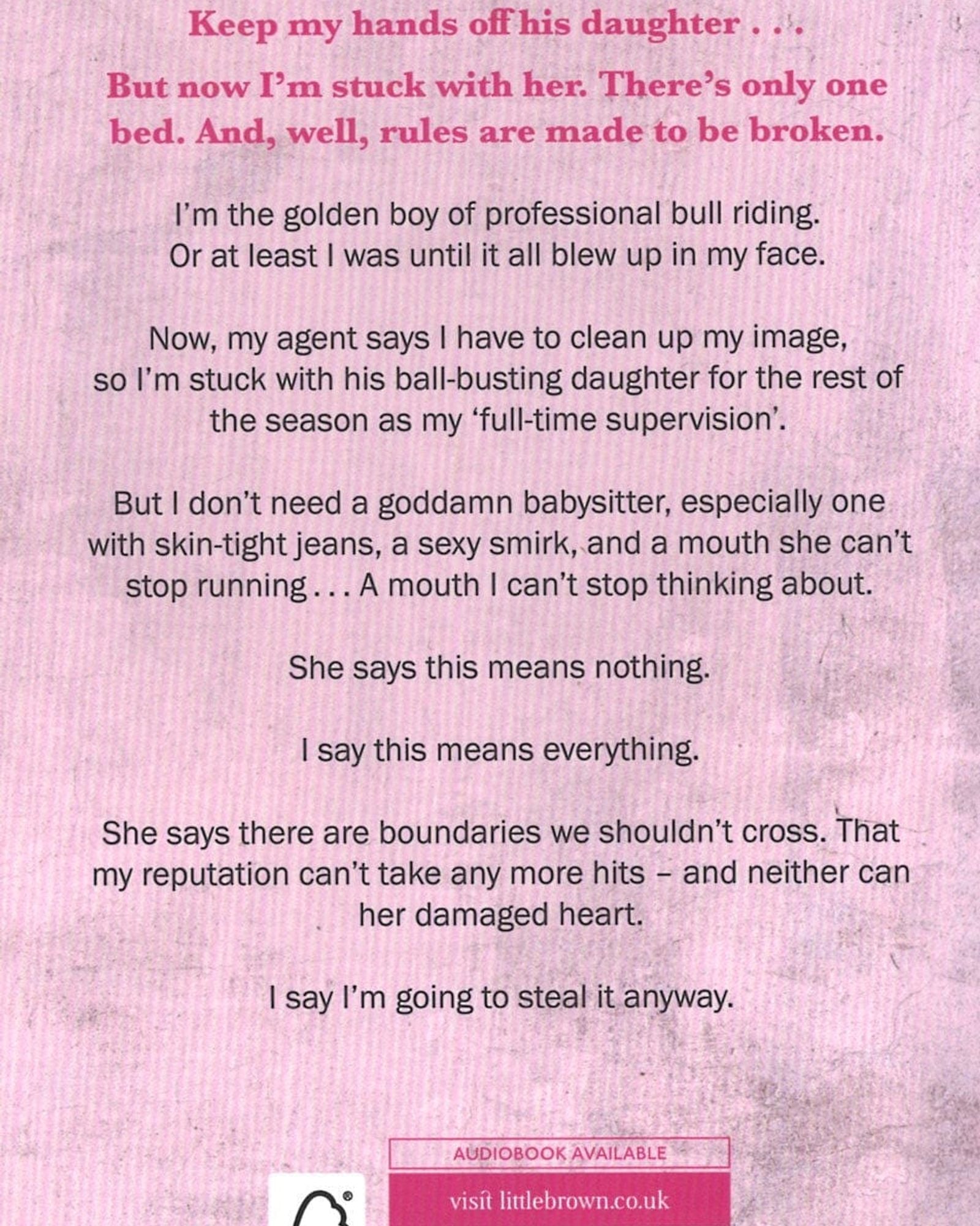 لا تشوبه شائبة: رواية رومانسية يجب قراءتها، تدور أحداثها في بلدة صغيرة، وهي الأكثر مبيعًا على تيك توك!