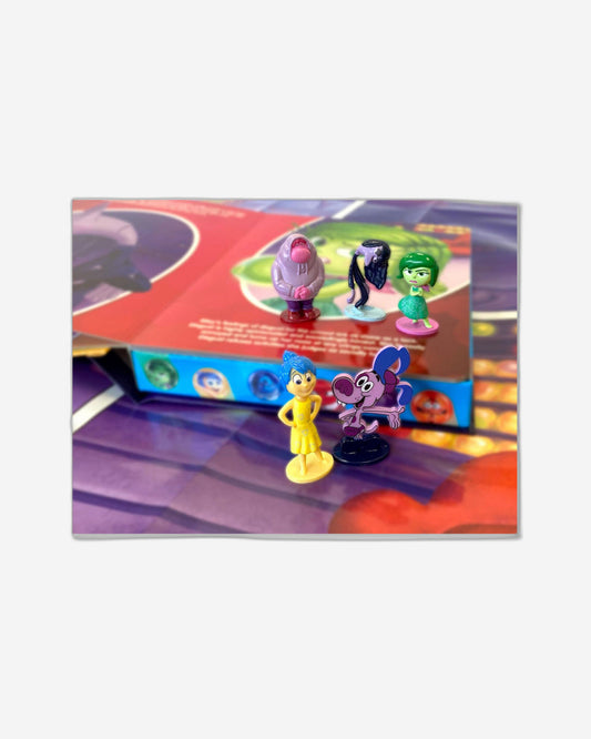 كتب ديزني التفاعلية من فيلم Inside Out 2