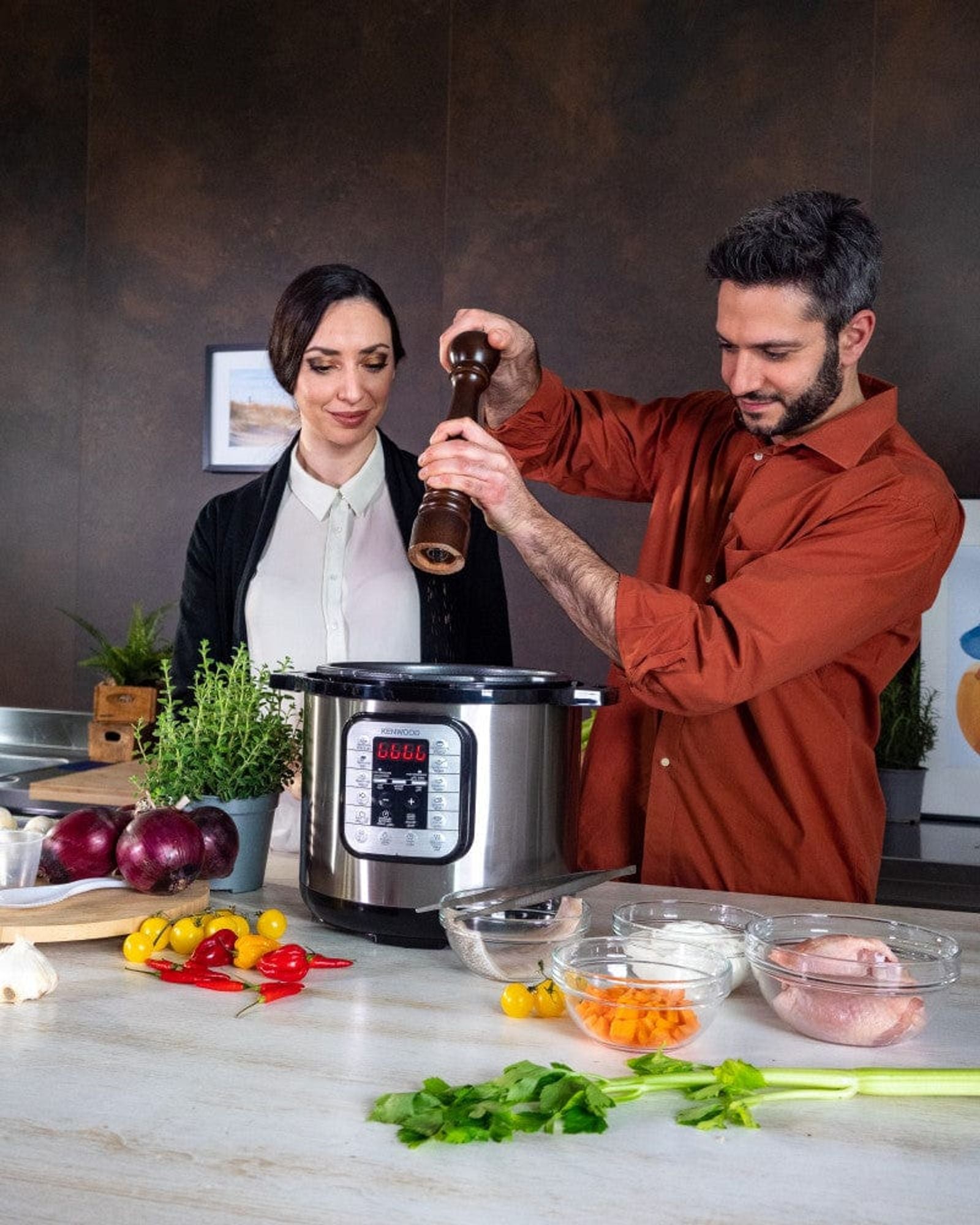 طنجرة ضغط كهربائية من كينوود سعة 6 لتر