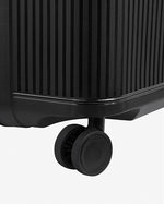 حقيبة ديلسي باريس ستون الصلبة ذات العجلات الأربع