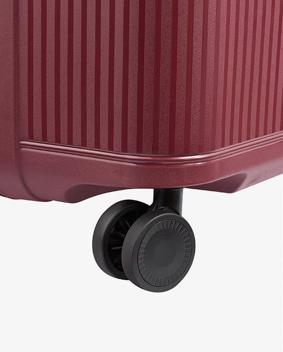 حقيبة ديلسي باريس ستون الصلبة ذات العجلات الأربع