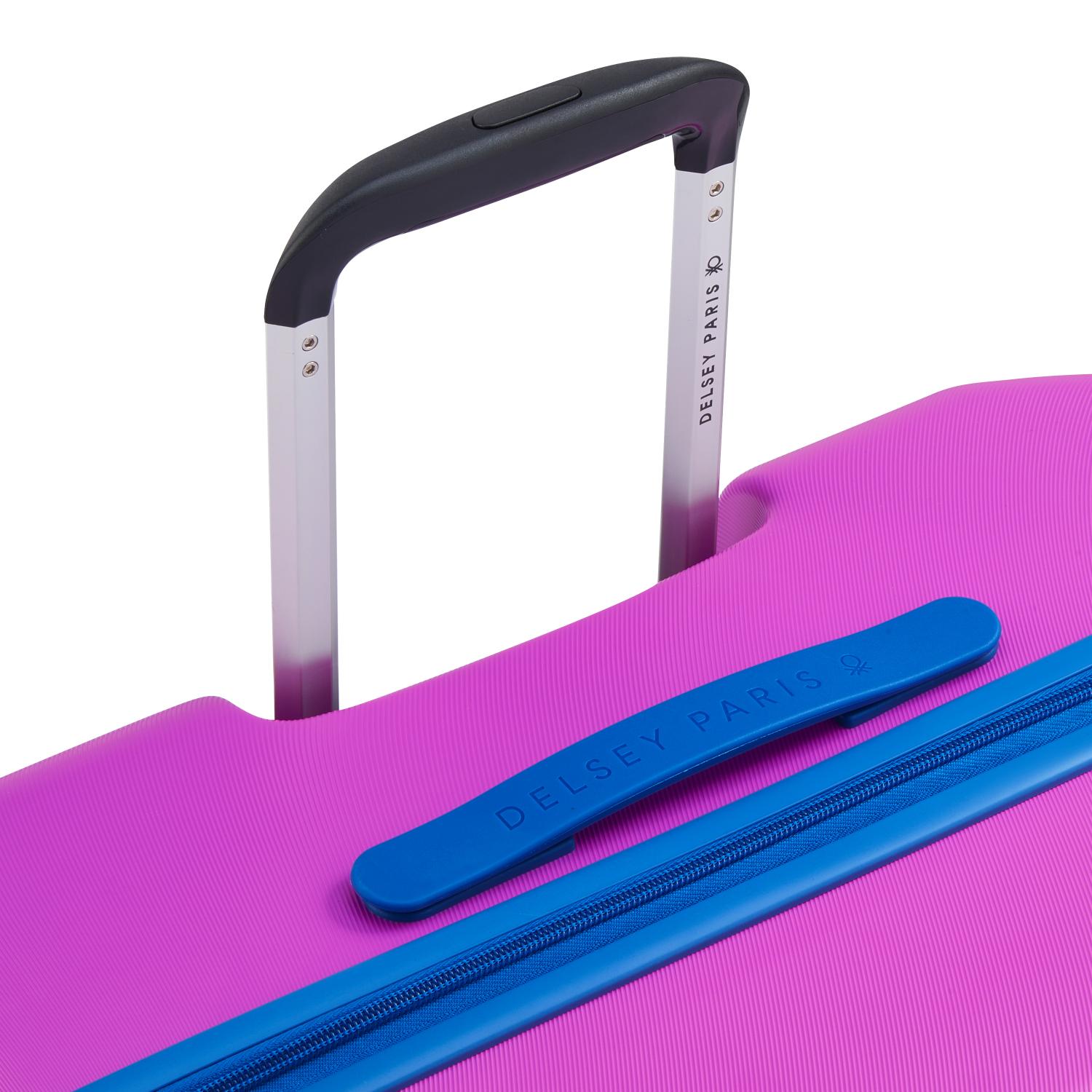 عربة أمتعة UCOB Fabrica 4 ذات العجلات المزدوجة والغطاء الصلب غير القابل للتمدد