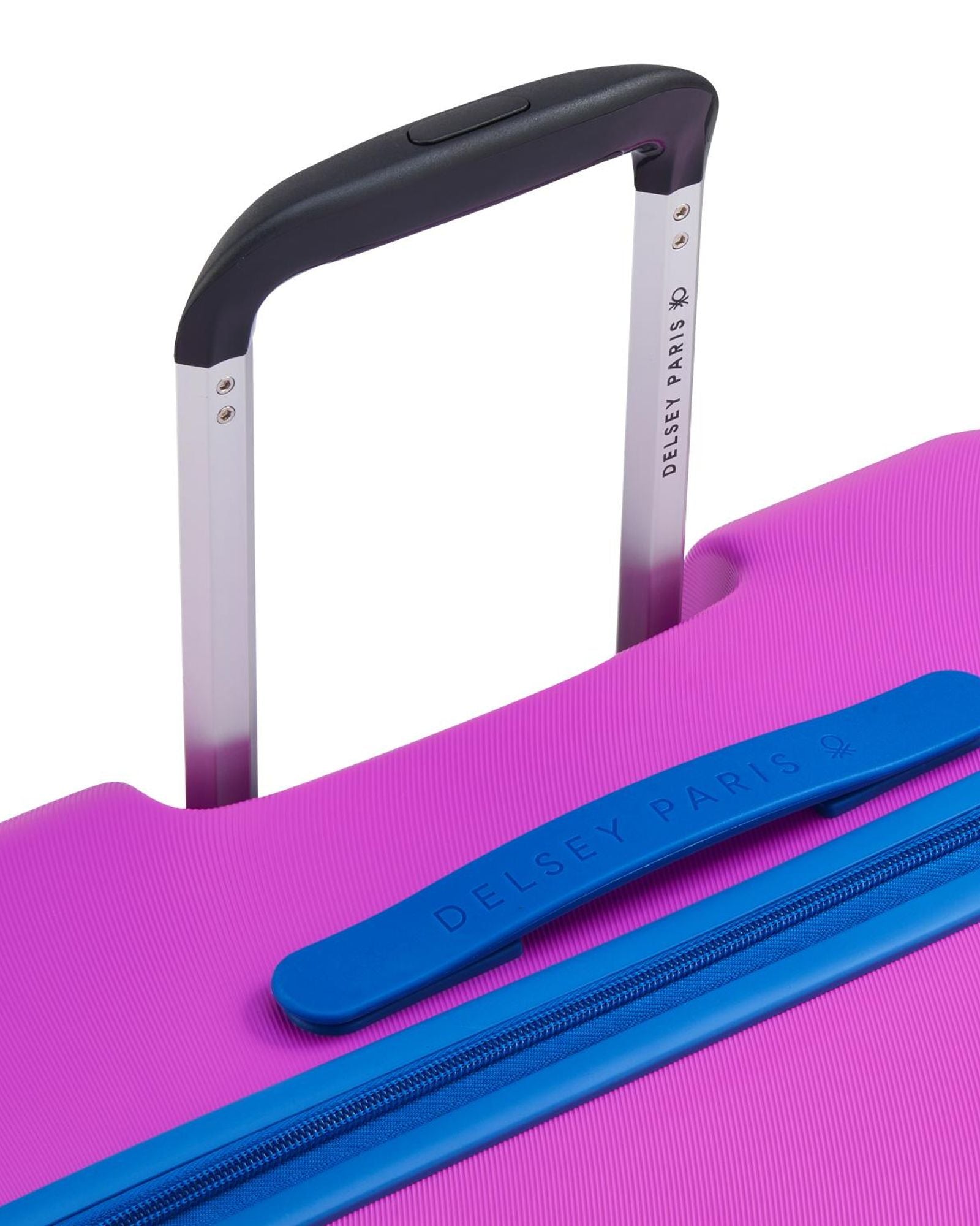 عربة أمتعة UCOB Fabrica 4 ذات العجلات المزدوجة والغطاء الصلب غير القابل للتمدد