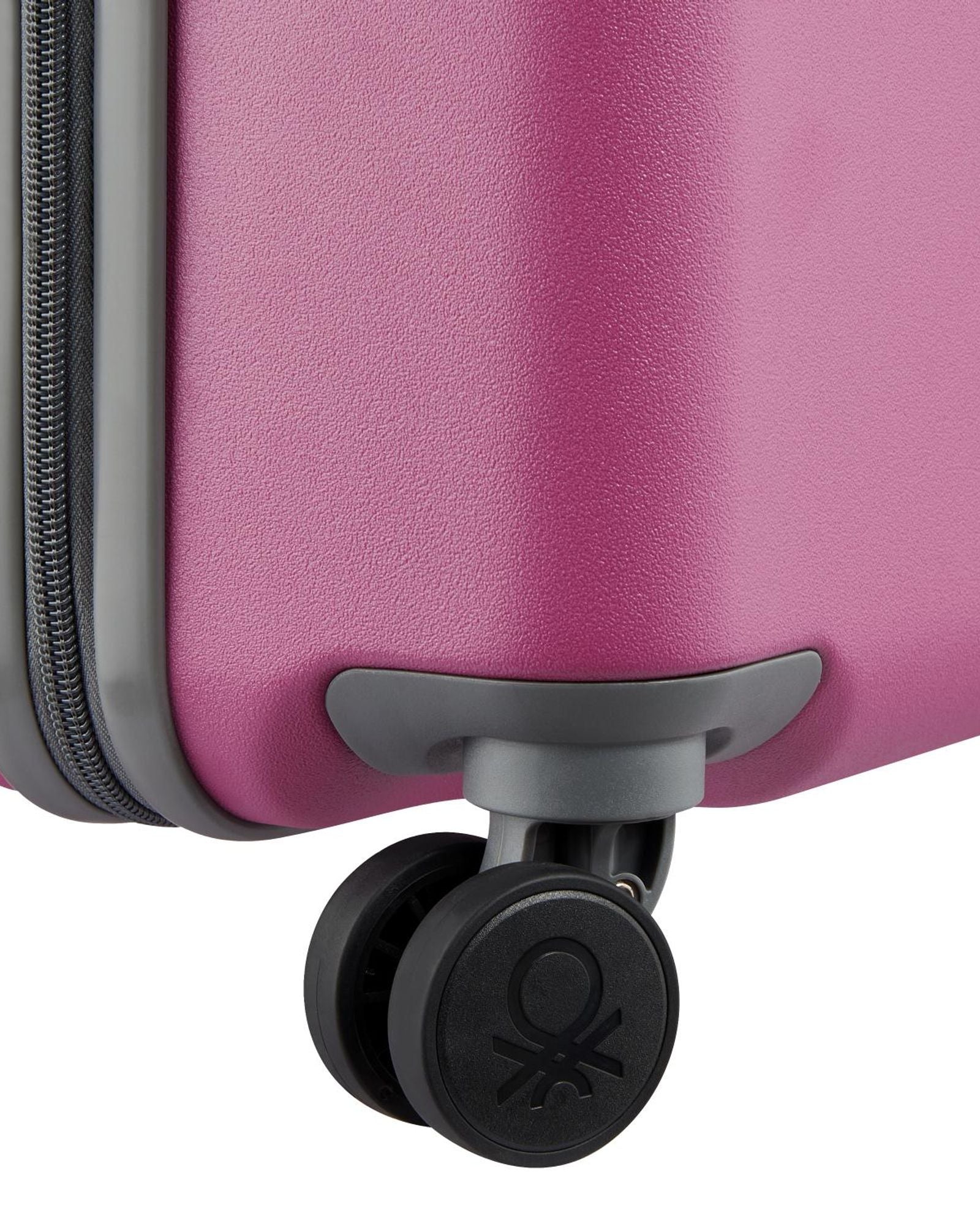 عربة أمتعة UCB Hardside 4 ذات العجلات المزدوجة غير القابلة للتمدد