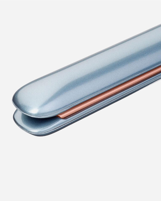 مكواة فرد الشعر بيبي ليس ٢٥ مم - إصدار دينم | ألواح سيراميك، تصفيف سريع، لمسة نهائية أنيقة