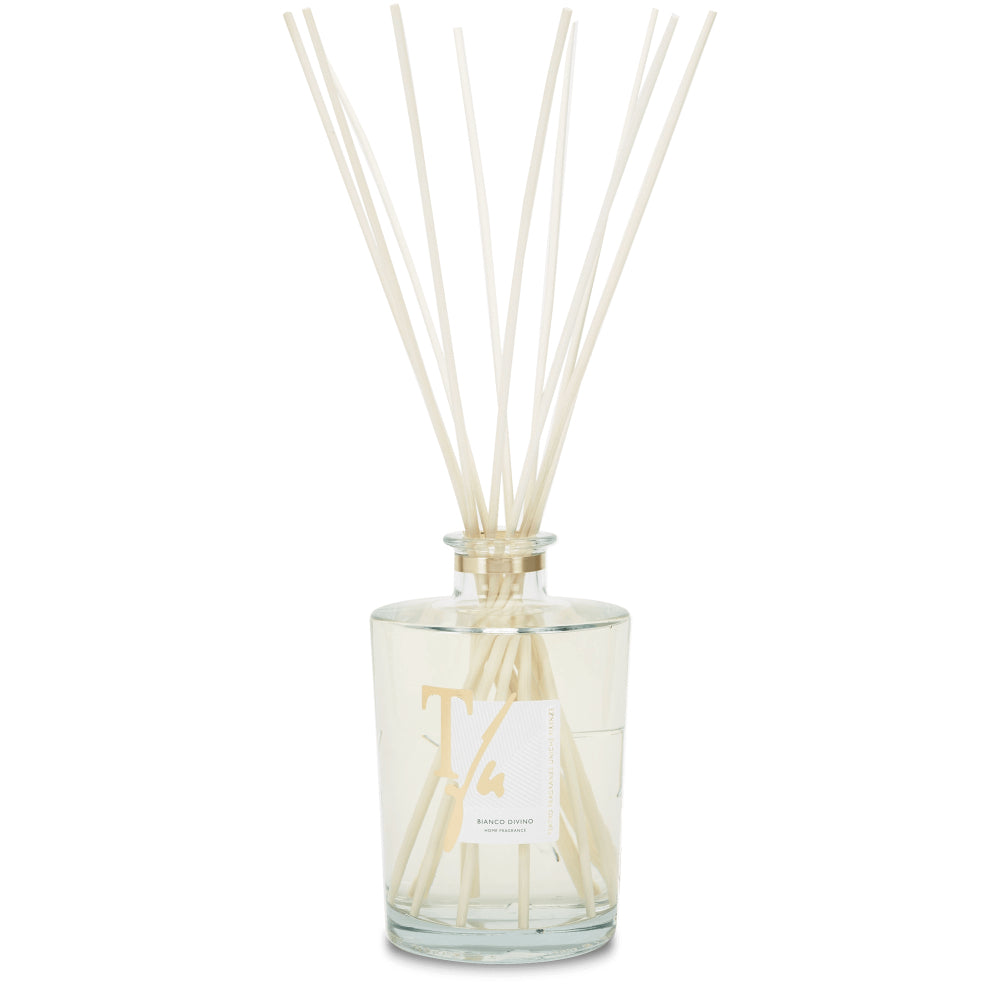 رذاذ مسرح وايت ديفاين