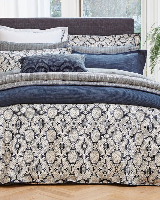 غطاء لحاف وغطاء وسادة "كاتيري" من Bedeck of Belfast