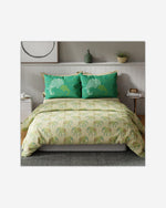 United Colors of Benetton Safari 210TC King Bedsheet with 2 Pillow covers Mellow Green