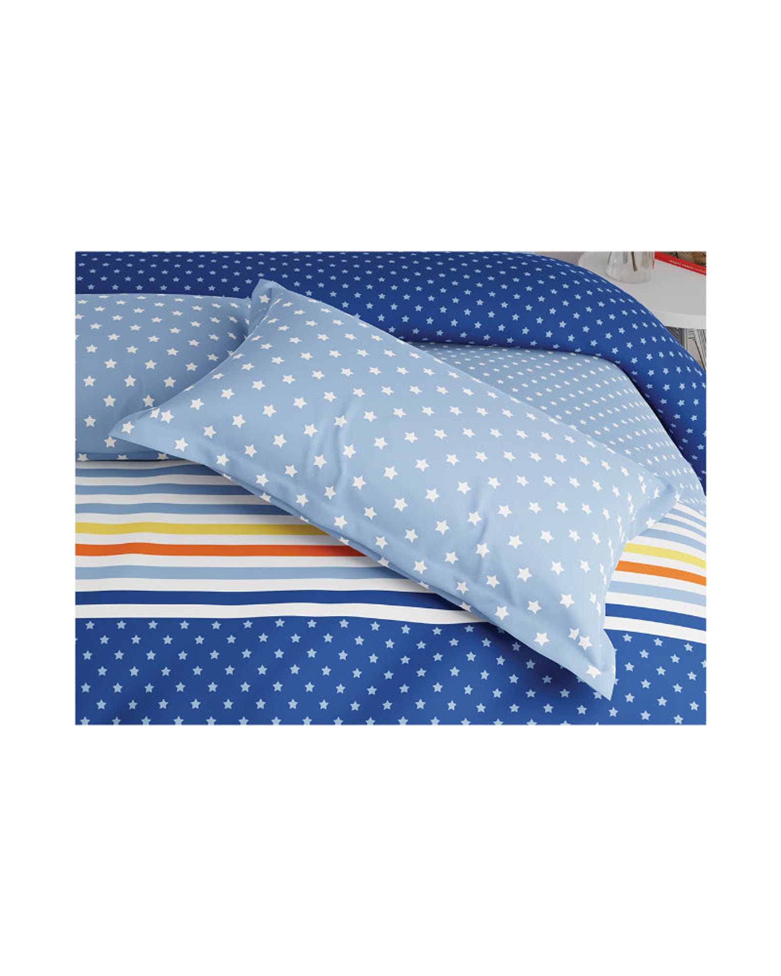 ملاءة سرير سوبر كينج من يونايتد كولورز أوف بينيتون رينبو 210 تي سي مع غطاءي وسادة باللون الأزرق