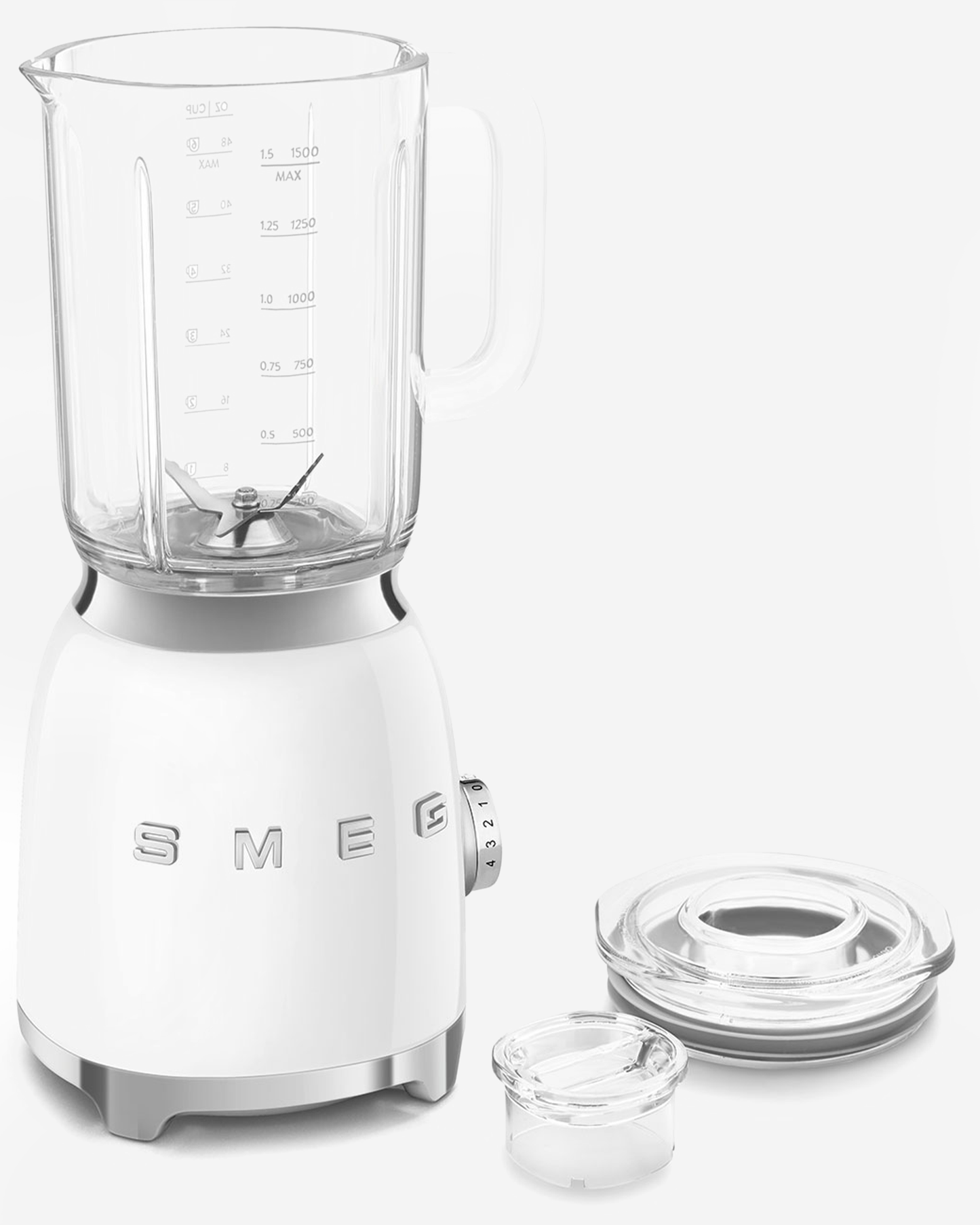خلاط Smeg أبيض