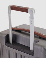 حقيبة أمتعة بيكوادرو بي كيو إل إم بإطار ٥٥ سم، فائقة النحافة، متينة، لون أسود/بني فاتح - Bv4425Pqlm/Ncu