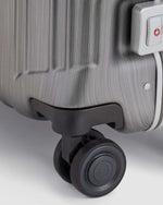 حقيبة أمتعة بيكوادرو بي كيو إل إم بإطار ٥٥ سم، فائقة النحافة، متينة، لون أسود/بني فاتح - Bv4425Pqlm/Ncu