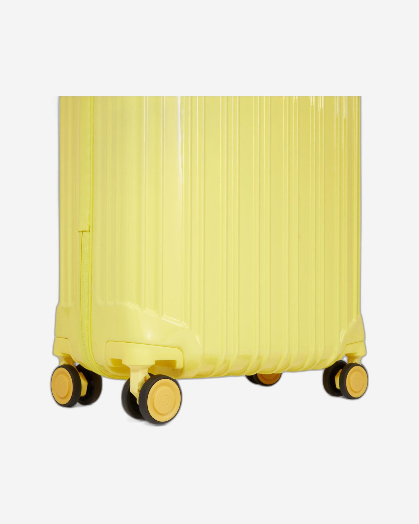 حقيبة بيكوادرو بي كيو لايت فائقة النحافة، باللون الأصفر المصنوع من البولي كربونات