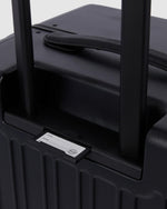 Piquadro Pqlm - Medium Size Hardside Spinner Matt Black