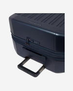 عربة بيكوادرو بي كيو لايت متوسطة الحجم قابلة للتمدد بأربع عجلات من البولي كربونات باللون الأزرق غير اللامع