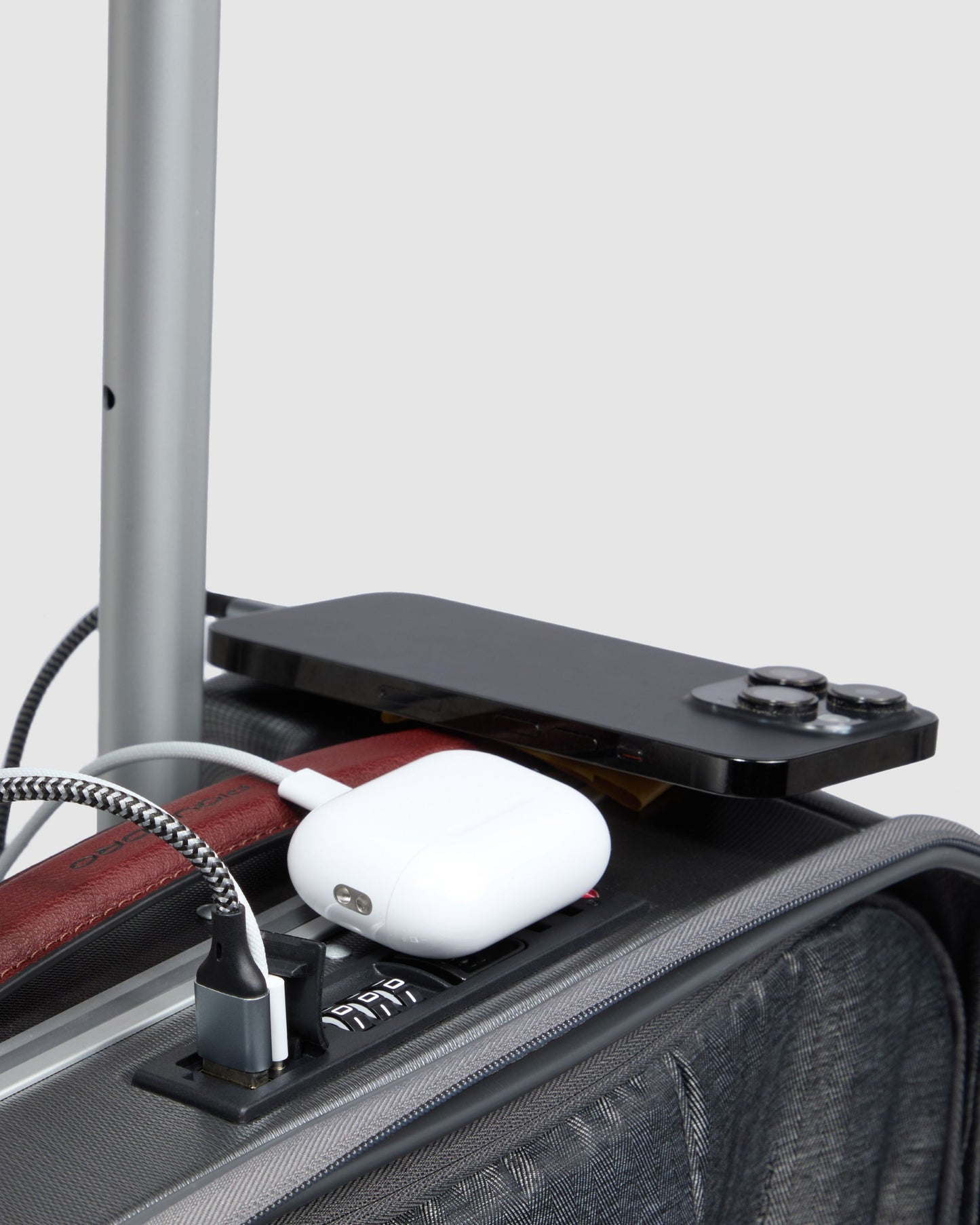 Piquadro Shock Absorbing Front Cabin Suitcase Black Tobacco