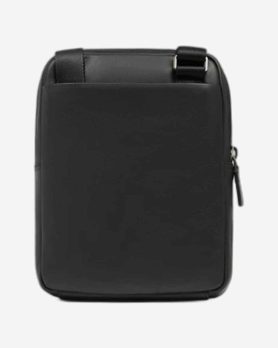 حقيبة كروسبودي Piquadro Urban لجهاز iPad مقاس 10.5 بوصة/9.7 بوصة