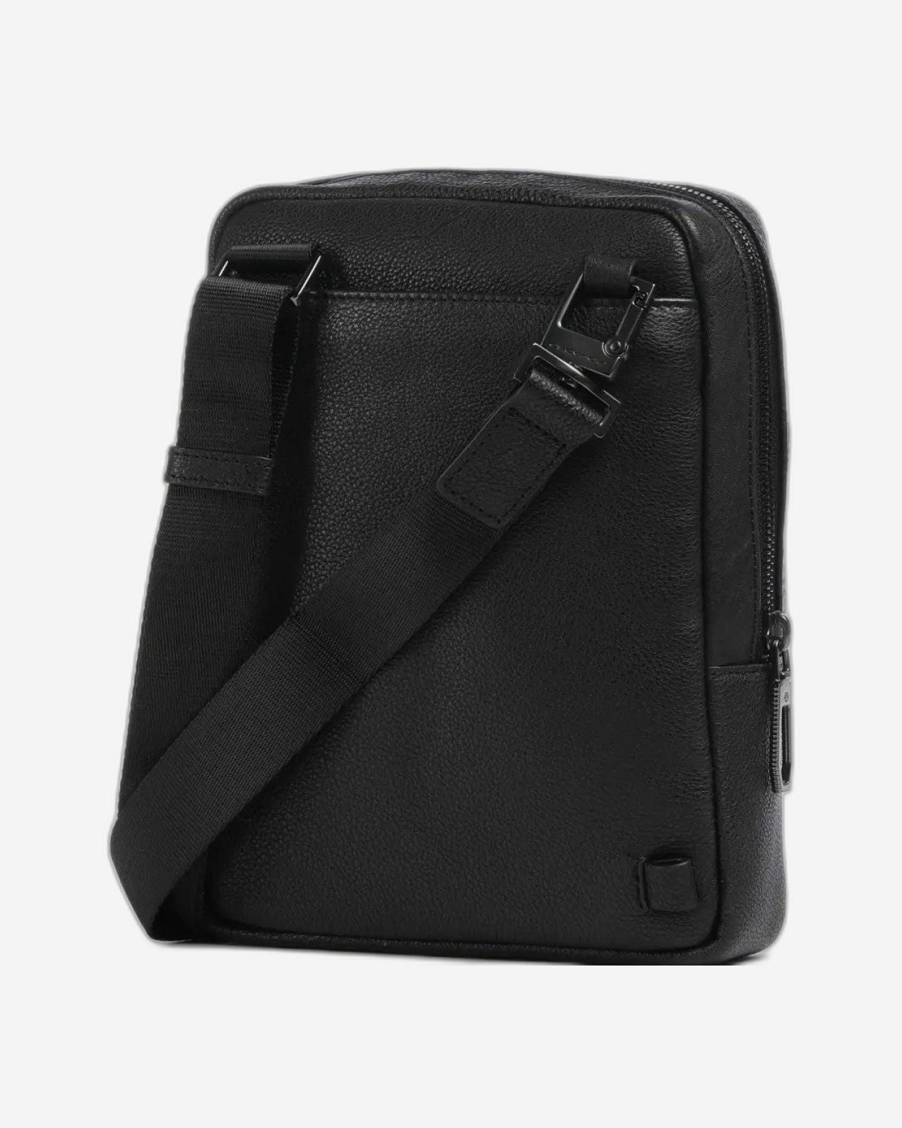حقيبة كروسبودي جلد S134 من Piquadro