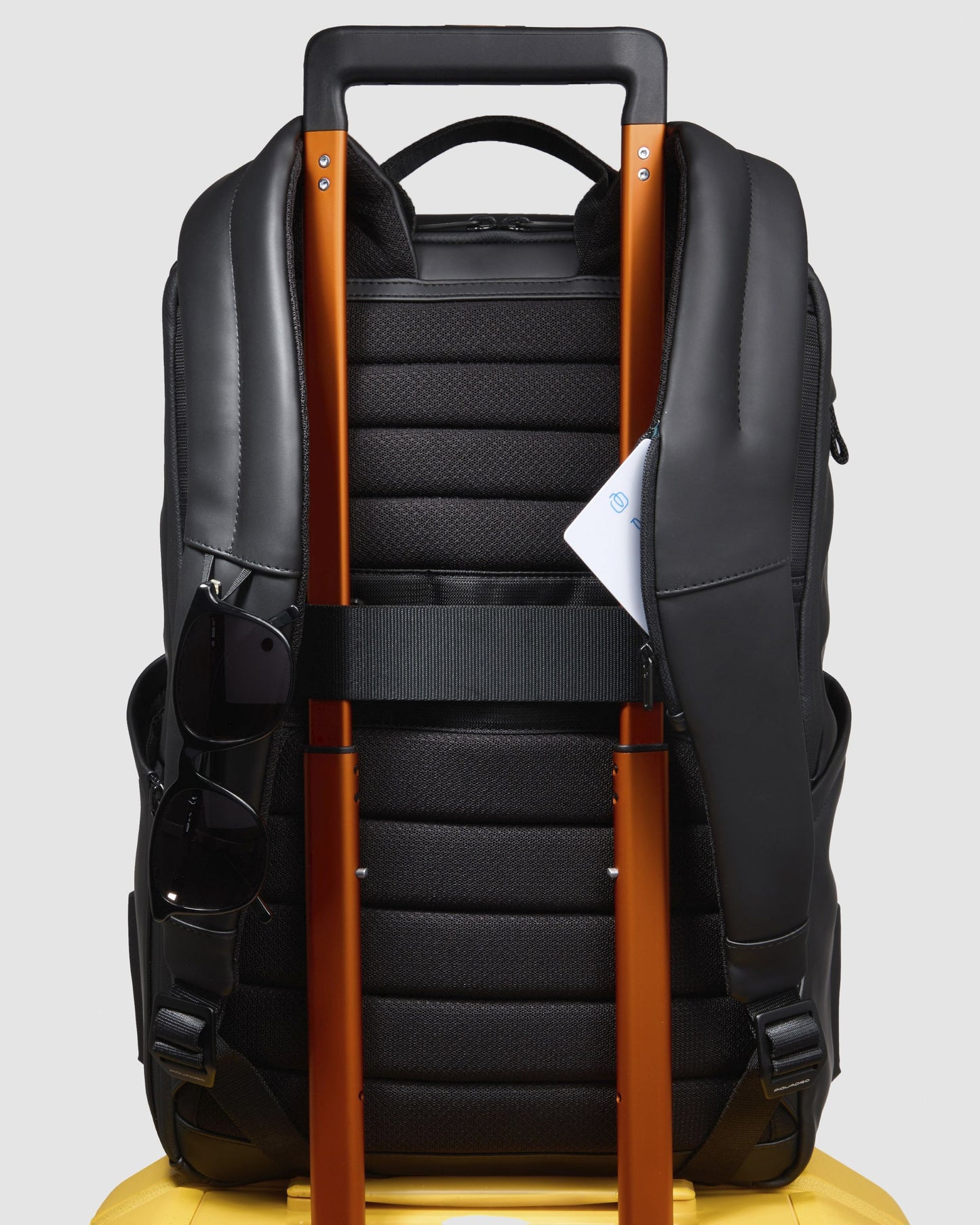 حقيبة ظهر Piquadro Corner Piquadro X Ducati للابتوب والايباد لون أسود