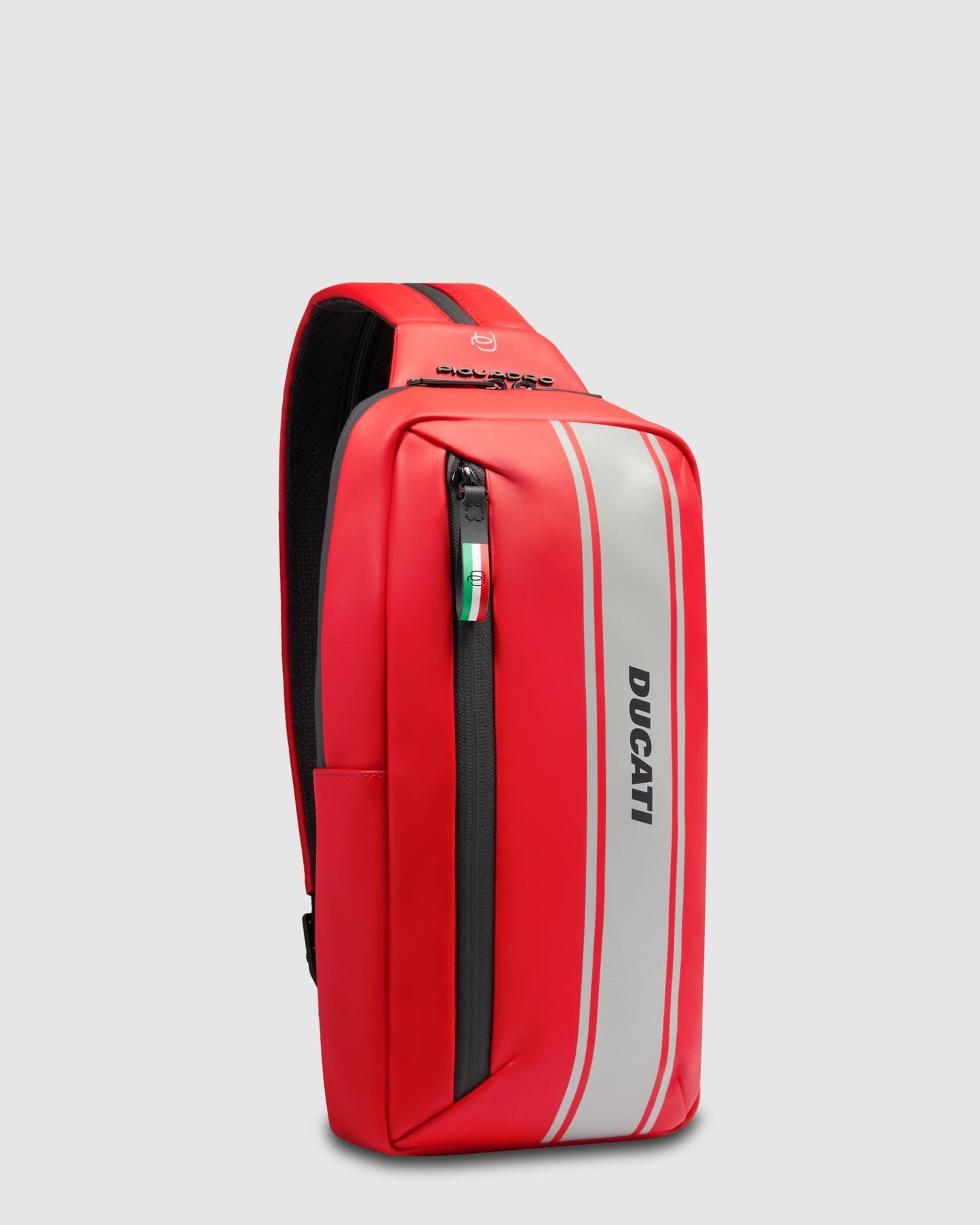 حقيبة كتف حمراء من Piquadro Ducati متوافقة مع iPad Mini